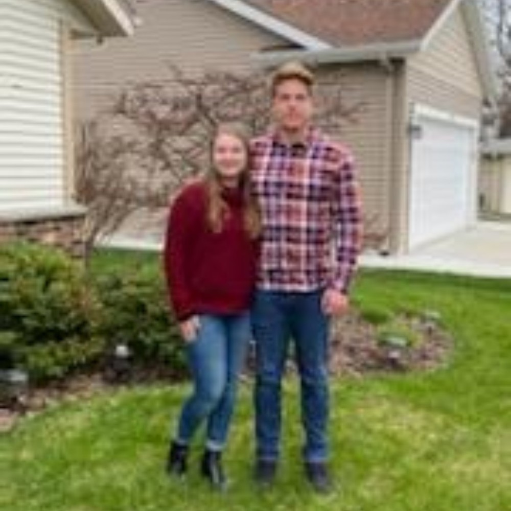 Meet your Posher, Brittany